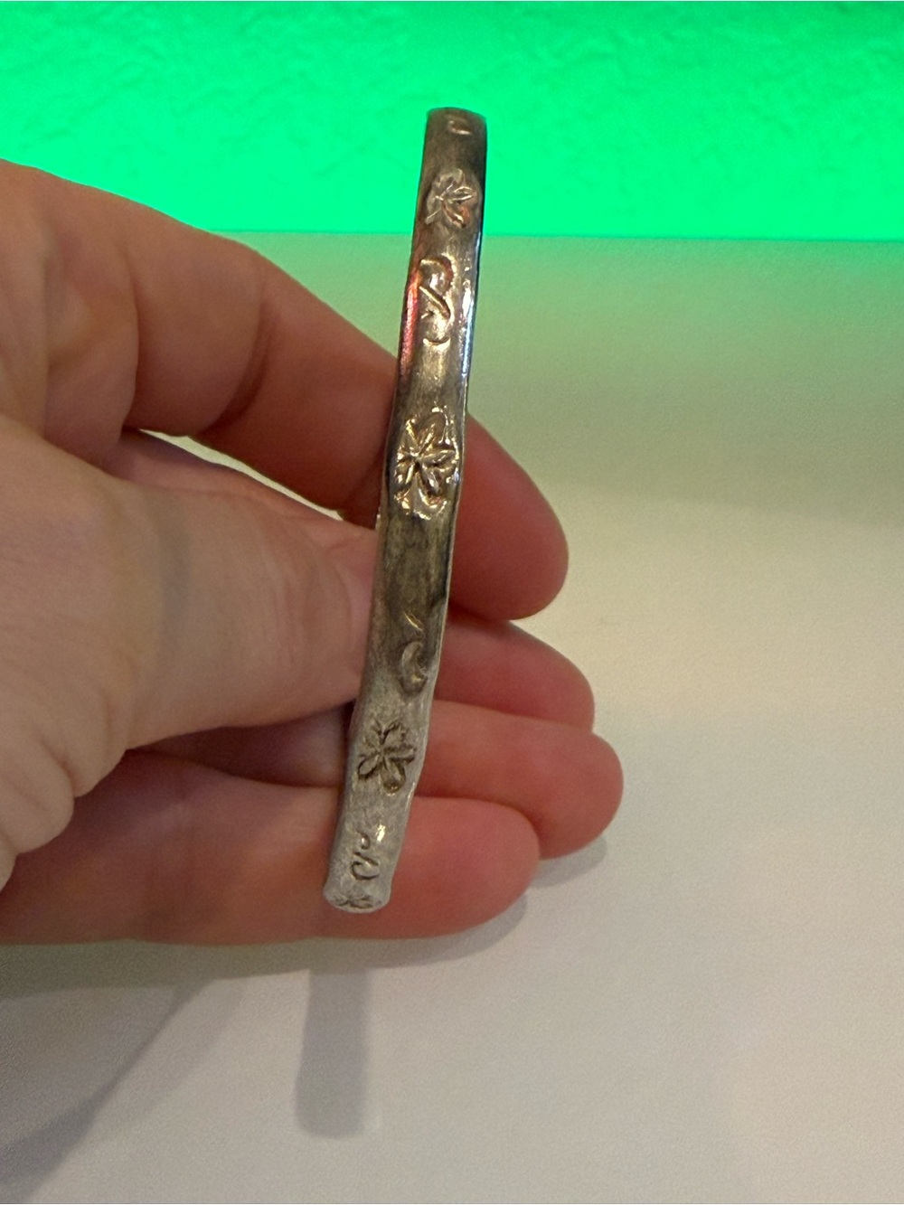 Vintage Sterling Silver Bracelet
Bangle
Marked 925 w/Unknown Maker's
Signatured